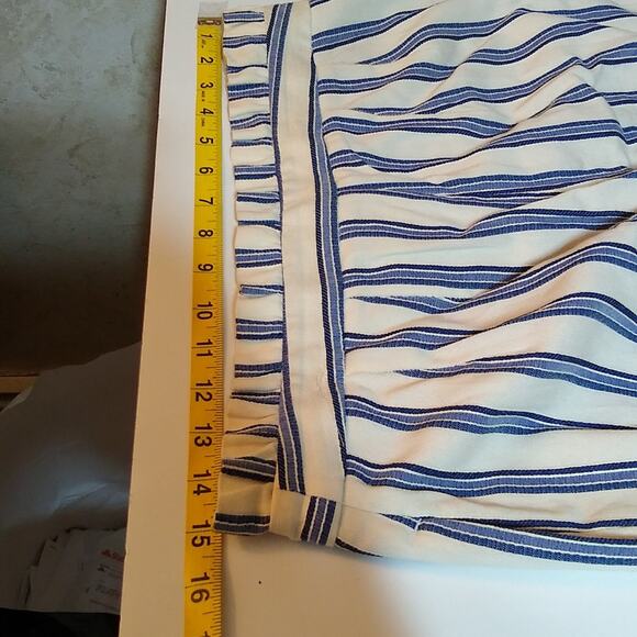 Express striped high rise wide leg ankle pants. Size 4 - Picture 8 of 10